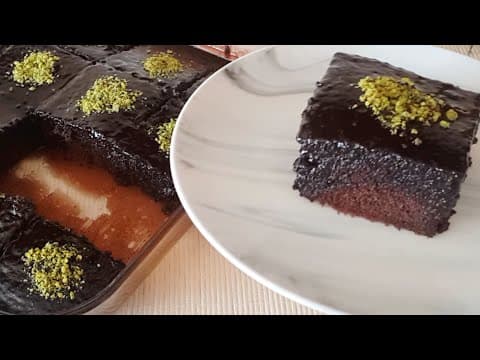 Çikolatalı Islak Kek Tarifi En Kolay Yöntemle Nasıl Yapılır ? Yılbaşı Menüsü Tarifleri -  Brownie