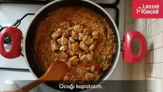 Ankara Tava Tarifi Tencerede Tavuklu Şehriye Pilavı Nasıl Yapılır – videodan kare