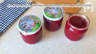 Çilek Reçeli Tarifi – videodan kare