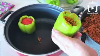 Etli Biber Dolması Nasıl Yapılır – videodan kare
