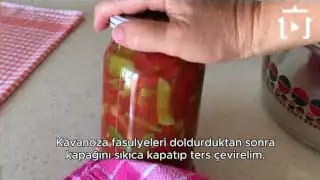 Fasulye Konservesi Nasıl Yapılır – videodan kare