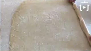 Gazete Baklavası Nasıl Yapılır – videodan kare