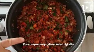 Karnabahar Yemeği Tarifi Kıymalı Kokusuz Kolay ve Lezzetli Nasıl Yapılır – videodan kare