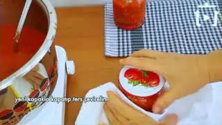 Kışlık Hazırlık Domates Sosu Nasıl Yapılır – videodan kare