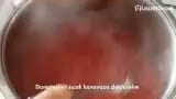 Domates Konservesi Nasıl Yapılır – videodan kare