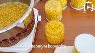 Mısır Konservesi Nasıl Yapılır – videodan kare
