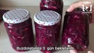 Mor Lahana Turşusu Tarifi Nasıl Yapılır – videodan kare