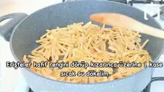 Orjinal El Yapımı Erişte Tarifi Nasıl Yapılır – videodan kare