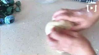 Pastane Usulü Dudak Poğaça Tarifi Nasıl Yapılır – videodan kare