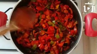 Sebzeli Bulgur Pilavı Tarifi Nasıl Yapılır – videodan kare