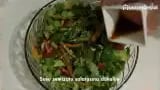 Semizotu Salatası Tarifi – videodan kare