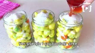Tombul Acı Biber Turşusu Nasıl Yapılır – videodan kare