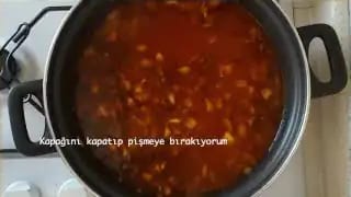 Yeşil Mercimekli Erişte Çorbası Tarifi – videodan kare