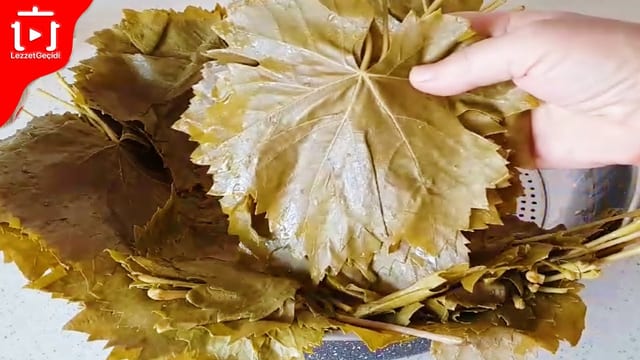 En Pratik Ve Kolay Yöntemle Asma Yaprağı Nasıl Saklanır