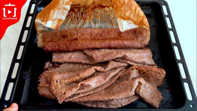 Evde yaprak şeklinde döner kebap nasıl yapılır
