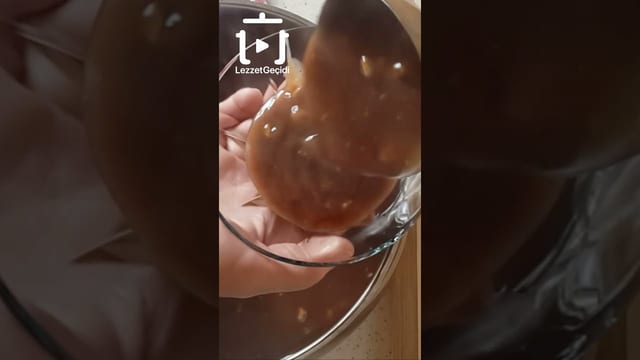 İftar Yemeklerinin Yanına Harire Tatlısı Tarifi