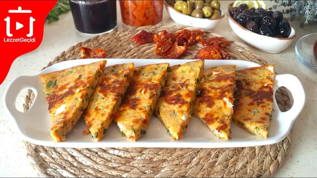 Kahvaltı Menüsü Tavada Börek Tarifi ile Pratik Kolay Çabuk Yemek Yapımı