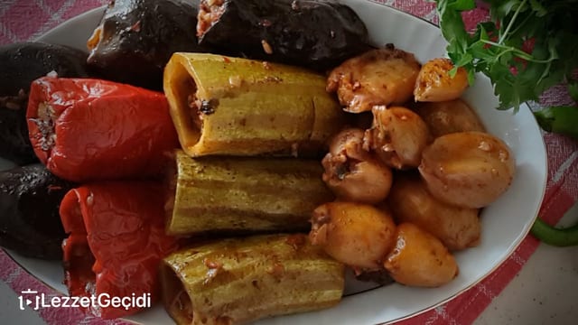 Karışık Dolma Nasıl Yapılır