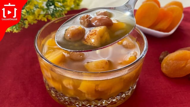 Kuru üzümlü kayısılı hoşafı tarifi