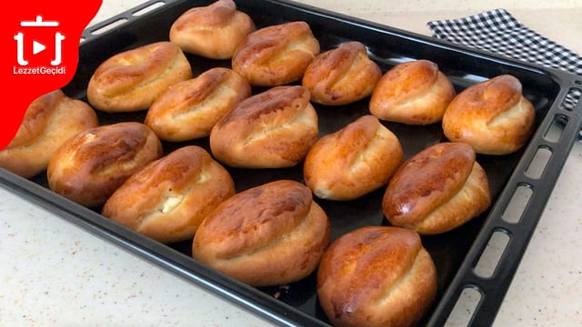 Pastane Usulü Dudak Poğaça Tarifi Nasıl Yapılır