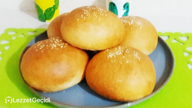 Pofuduk Hamburger Ekmeği Tarifi (Evde Nasıl Yapılır)
