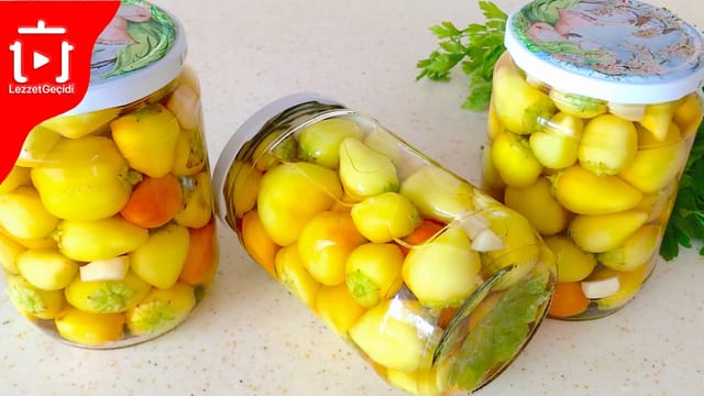 Tombul Acı Biber Turşusu Nasıl Yapılır
