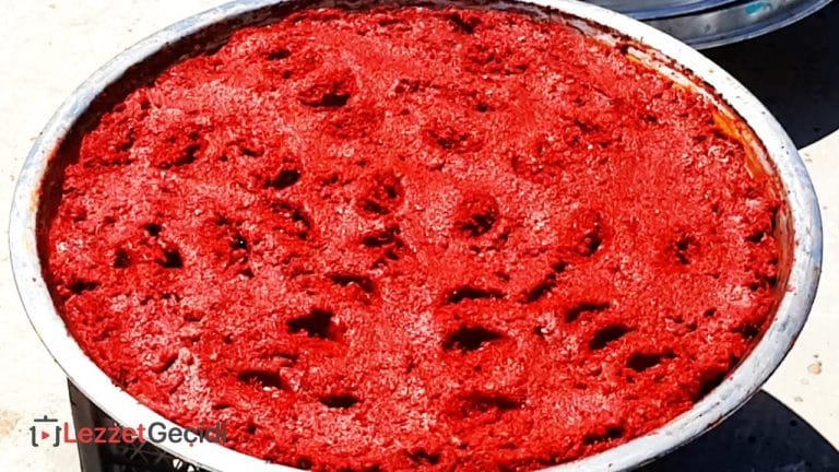 Biber Salçası Nasıl Yapılır (EN DOĞAL HALİYLE Kırmızı Kapya Salçası)