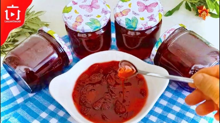 Çilek Reçeli Nasıl Yapılır ? Tüm Püf Noktaları ve Tam Ölçüsü ile Reçel Tarifi