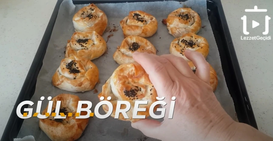 El Açması Tadında Gül Böreği Tarifi , Börek En KoLAY ve En Hızlı Nasıl Yapılır ?