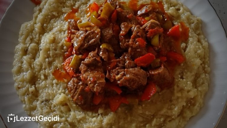 Hünkar Beğendi Tarifi – Etli Közlenmiş Patlıcan Yemeği Nasıl Yapılır