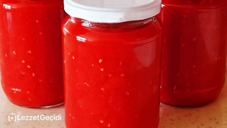 Kışlık Hazırlık Tarifi, Domates Konservesi Nasıl Yapılır, En Kolay Yöntemle Saklama, Lezzet Geçidi