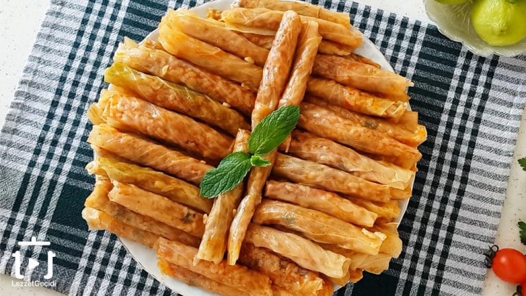 Lahana Sarması Tarifi Nasıl Yapılır