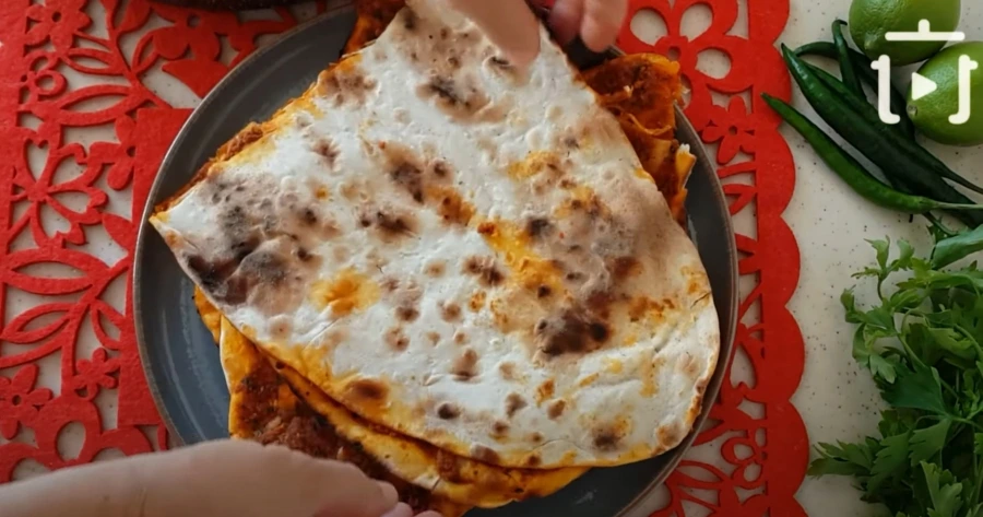Lahmacun İçi Tarifi Hazırlanışı – Evde En Kolay ve Pratik Nasıl Yapılır ?
